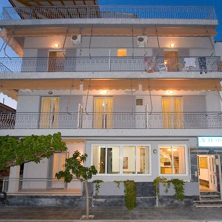Difo Hotell Loutrá Edipsoú Eksteriør bilde